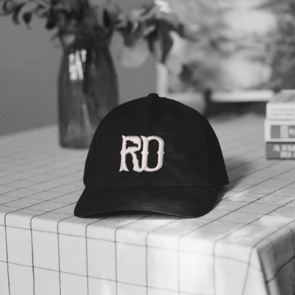 Sustantivo: Limited Edition - "RD" 1106 Bajo Perfil Hat - Edición NO. 1